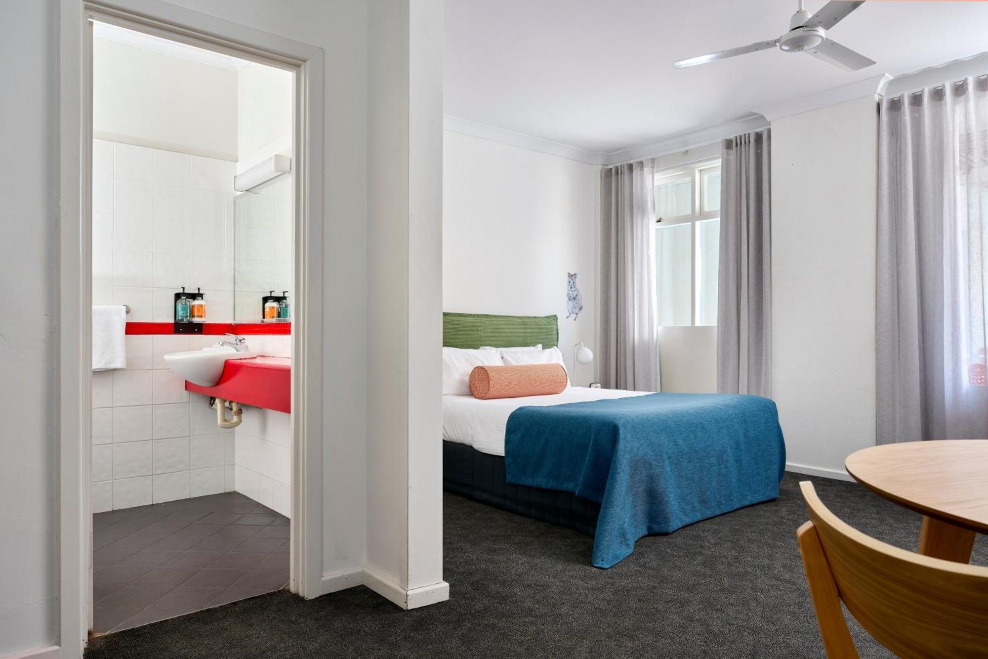 Baileys Parkside Motel By Vetroblu Perth Exterior photo